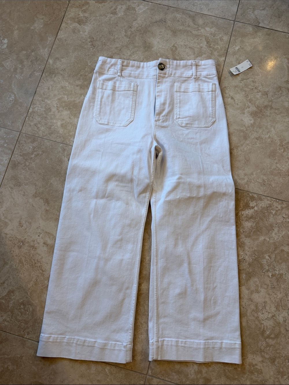 Maeve White Wide-Leg Cropped Pants with Front Patch Pockets